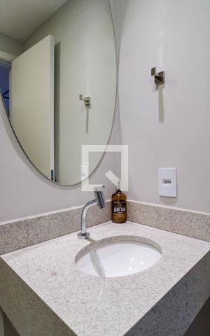 Apartamento para alugar com 35m², 1 quarto e 1 vaga Apartamento para alugar com 35m², 1 quarto e 1 vagaBanheiro da Suíte