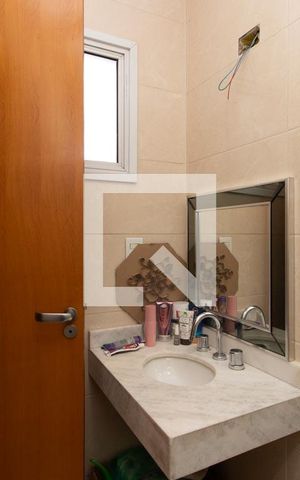 Casa de condomínio à venda com 100m², 2 quartos e 1 vaga Casa de condomínio à venda com 100m², 2 quartos e 1 vagaBanheiro da Suíte 1