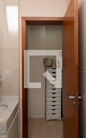 Casa de condomínio à venda com 100m², 2 quartos e 1 vaga Casa de condomínio à venda com 100m², 2 quartos e 1 vagaBanheiro da Suíte 2