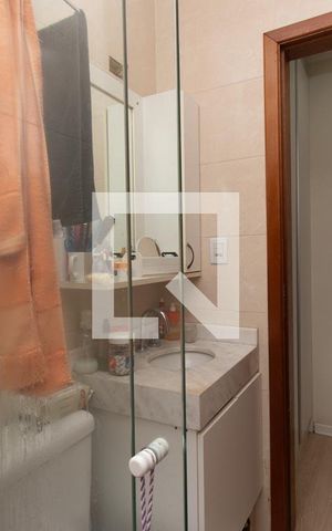 Casa de condomínio à venda com 100m², 2 quartos e 1 vaga Casa de condomínio à venda com 100m², 2 quartos e 1 vagaBanheiro da Suíte 2
