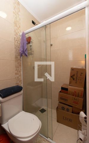 Casa de condomínio à venda com 100m², 2 quartos e 1 vaga Casa de condomínio à venda com 100m², 2 quartos e 1 vagaBanheiro da Suíte 1