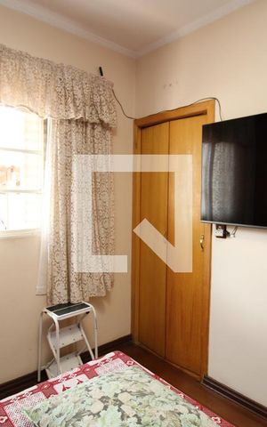 Casa à venda com 130m², 3 quartos e 2 vagasSuíte