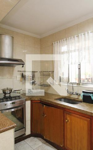 Casa à venda com 130m², 3 quartos e 2 vagasCozinha