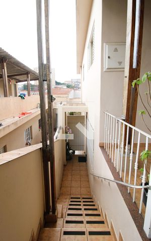 Casa à venda com 130m², 3 quartos e 2 vagasEntrada