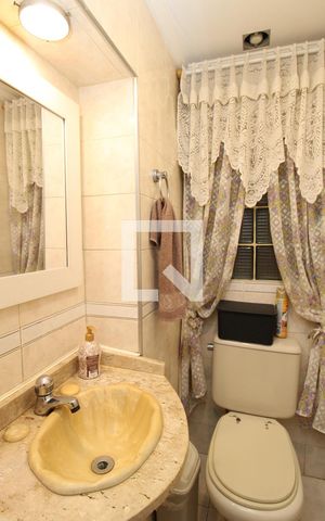 Casa à venda com 130m², 3 quartos e 2 vagasLavabo