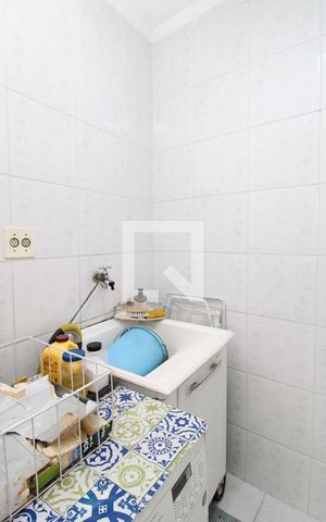 Casa à venda com 130m², 3 quartos e 2 vagasÁrea de Serviço