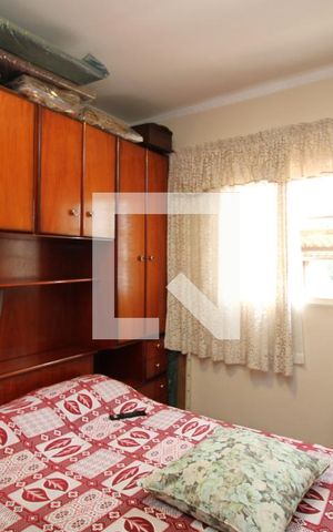 Casa à venda com 130m², 3 quartos e 2 vagasSuíte