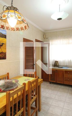 Casa à venda com 130m², 3 quartos e 2 vagasCozinha