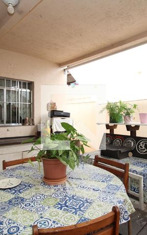 Casa à venda com 130m², 3 quartos e 2 vagasQuintal Gourmet