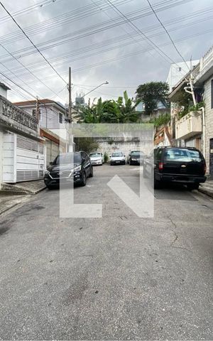 Casa à venda com 130m², 3 quartos e 2 vagas Casa à venda com 130m², 3 quartos e 2 vagasVista da Rua