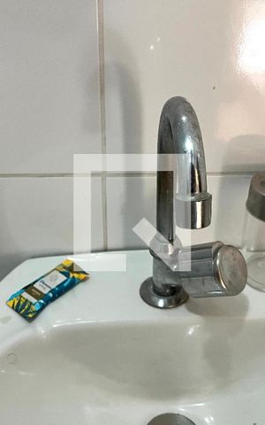 Studio para alugar com 90m², 1 quarto e sem vaga Studio para alugar com 90m², 1 quarto e sem vagaBanheiro