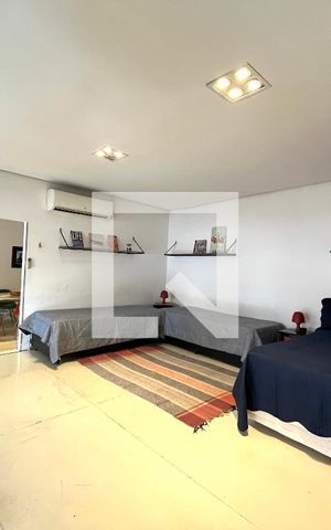 Studio para alugar com 90m², 1 quarto e sem vaga Studio para alugar com 90m², 1 quarto e sem vagaQuarto
