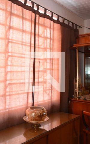 Casa para alugar com 350m², 2 quartos e 3 vagasSala
