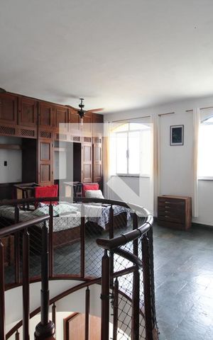 Casa de condomínio à venda com 275m², 3 quartos e 2 vagasSala do 2° piso
