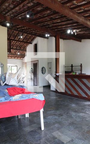 Casa de condomínio à venda com 275m², 3 quartos e 2 vagasTerraço