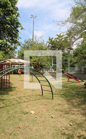 Casa de condomínio à venda com 275m², 3 quartos e 2 vagasPLayground