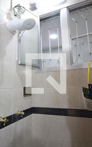 Casa de condomínio à venda com 275m², 3 quartos e 2 vagasBanheiro Social
