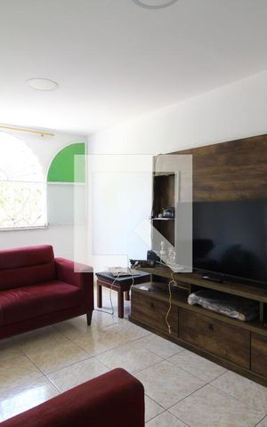 Casa de condomínio à venda com 275m², 3 quartos e 2 vagasSala de TV