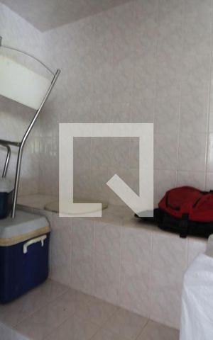 Casa de condomínio à venda com 275m², 3 quartos e 2 vagasSauna