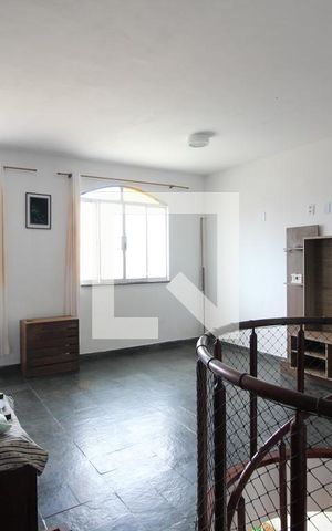 Casa de condomínio à venda com 275m², 3 quartos e 2 vagasSala do 2° piso