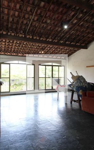 Casa de condomínio à venda com 275m², 3 quartos e 2 vagasTerraço