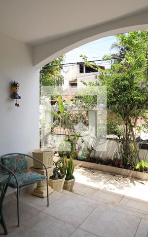 Casa de condomínio à venda com 275m², 3 quartos e 2 vagasVaranda da Frente