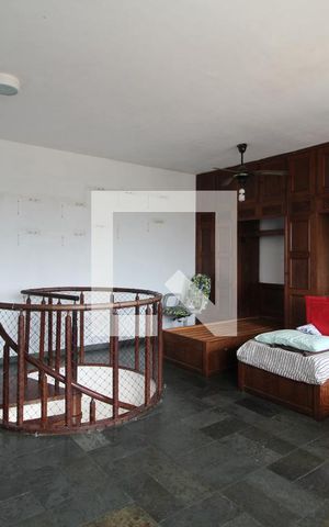 Casa de condomínio à venda com 275m², 3 quartos e 2 vagasSala do 2° piso