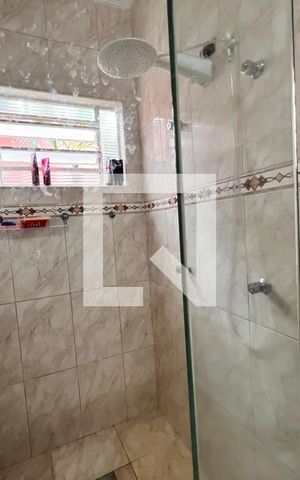 Casa à venda com 270m², 2 quartos e 4 vagas Casa à venda com 270m², 2 quartos e 4 vagasBanheiro