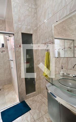Casa à venda com 270m², 2 quartos e 4 vagas Casa à venda com 270m², 2 quartos e 4 vagasBanheiro