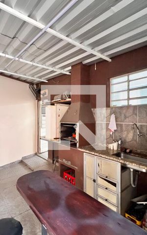Casa à venda com 270m², 2 quartos e 4 vagas Casa à venda com 270m², 2 quartos e 4 vagasÁrea gourmet