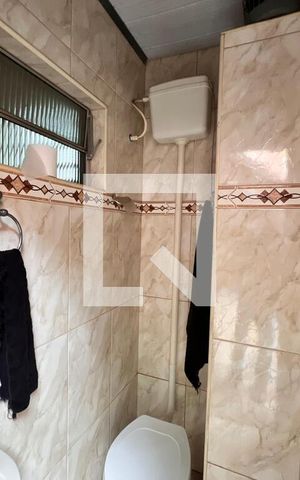 Casa à venda com 270m², 2 quartos e 4 vagas Casa à venda com 270m², 2 quartos e 4 vagasLavabo
