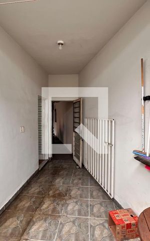 Casa à venda com 270m², 2 quartos e 4 vagas Casa à venda com 270m², 2 quartos e 4 vagasÁrea de Serviço