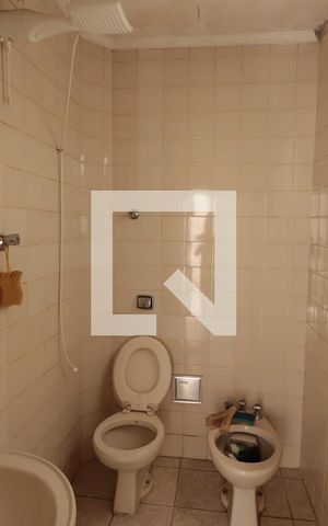 Casa à venda com 121m², 2 quartos e 2 vagasBanheiro