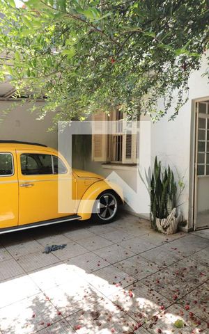 Casa à venda com 121m², 2 quartos e 2 vagasGaragem