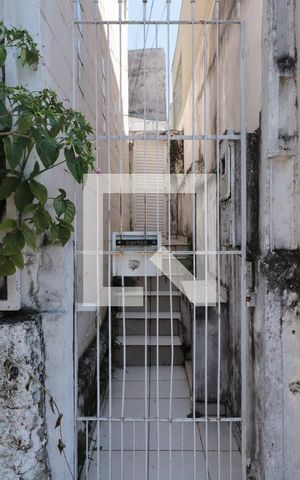 Casa à venda com 121m², 2 quartos e 2 vagasFundos