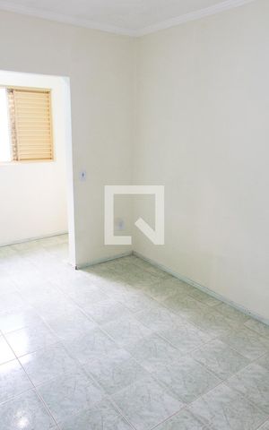 Casa à venda com 250m², 3 quartos e 3 vagas Casa à venda com 250m², 3 quartos e 3 vagasQUARTO 3