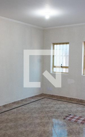 Casa à venda com 250m², 3 quartos e 3 vagas Casa à venda com 250m², 3 quartos e 3 vagasSALA