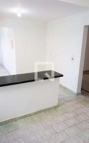 Casa à venda com 250m², 3 quartos e 3 vagas Casa à venda com 250m², 3 quartos e 3 vagasCOZINHA