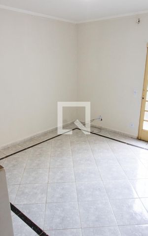 Casa à venda com 250m², 3 quartos e 3 vagas Casa à venda com 250m², 3 quartos e 3 vagasSALA DE JANTAR