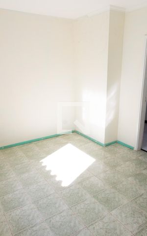 Casa à venda com 250m², 3 quartos e 3 vagas Casa à venda com 250m², 3 quartos e 3 vagasSUITE