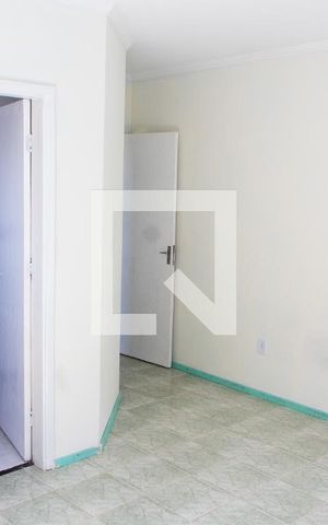 Casa à venda com 250m², 3 quartos e 3 vagas Casa à venda com 250m², 3 quartos e 3 vagasSUITE