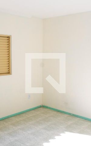 Casa à venda com 250m², 3 quartos e 3 vagas Casa à venda com 250m², 3 quartos e 3 vagasSUITE