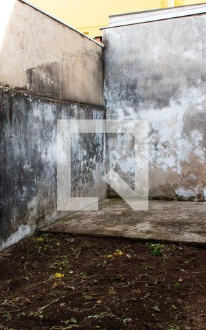 Casa à venda com 250m², 3 quartos e 3 vagas Casa à venda com 250m², 3 quartos e 3 vagasÁREA EXTERNA FUNDOS