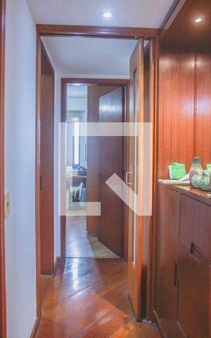 Apartamento à venda com 98m², 4 quartos e 2 vagas Apartamento à venda com 98m², 4 quartos e 2 vagasCorredor - Quartos