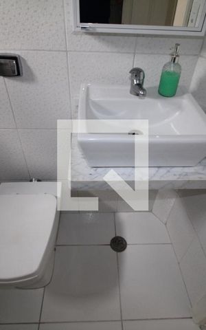 Apartamento para alugar com 78m², 2 quartos e 1 vagaBanheiro 
