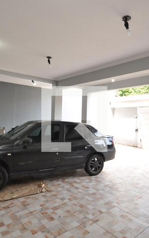 Casa à venda com 300m², 3 quartos e 6 vagasGaragem