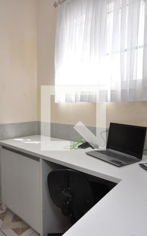 Casa à venda com 300m², 3 quartos e 6 vagasEscritório