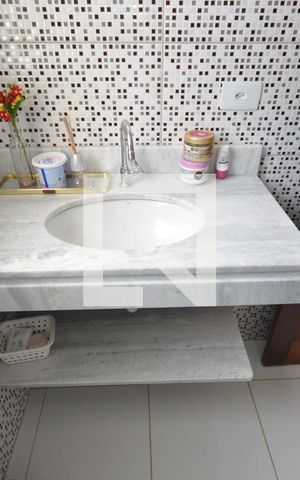 Casa à venda com 300m², 3 quartos e 6 vagasBanheiro Social