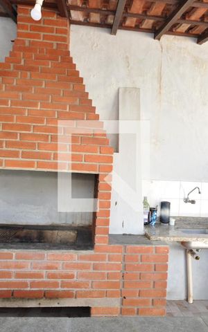 Casa à venda com 300m², 3 quartos e 6 vagasChurrasqueira