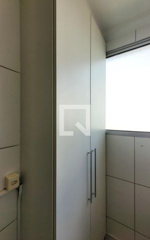 Apartamento à venda com 111m², 3 quartos e 2 vagas Apartamento à venda com 111m², 3 quartos e 2 vagasLavanderia